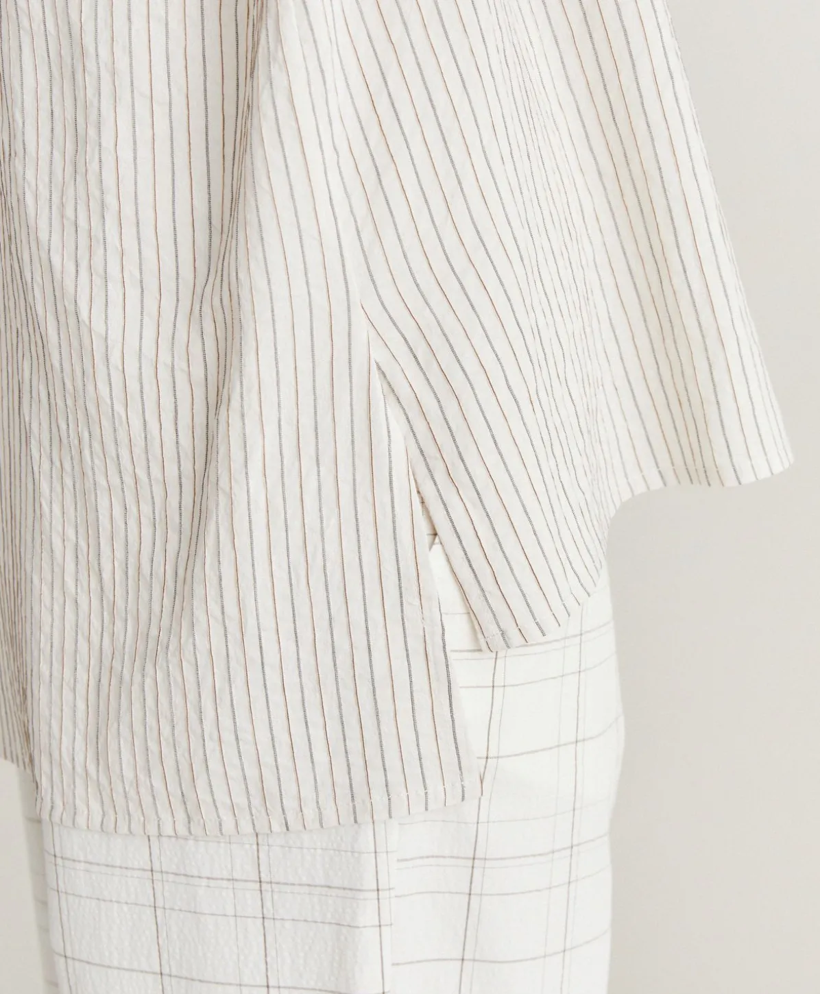 Chemise En Viscose De Soie Rayee Aura - Creme/Caramel